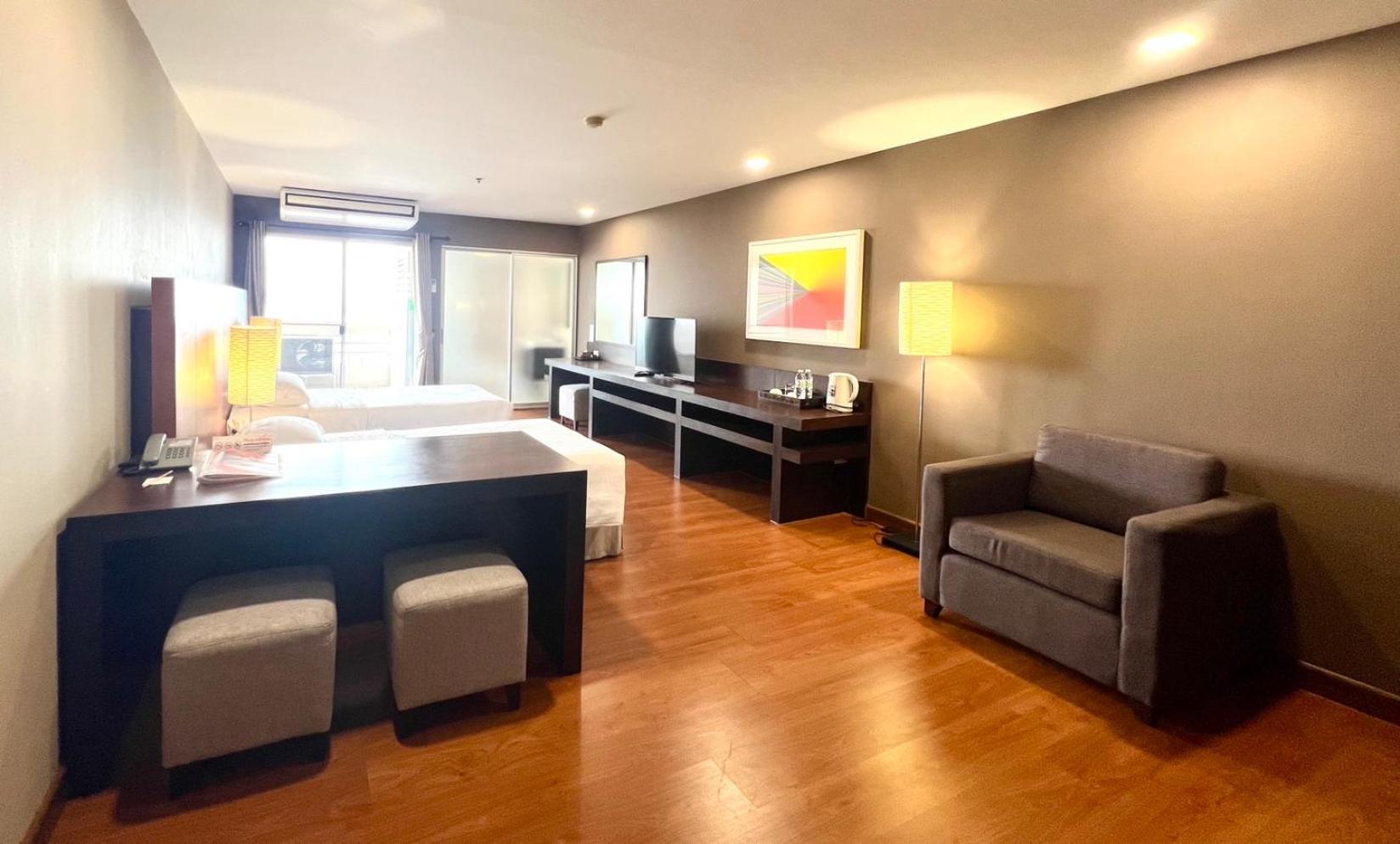 Bu Place Hotel Bangkok Bagian luar foto