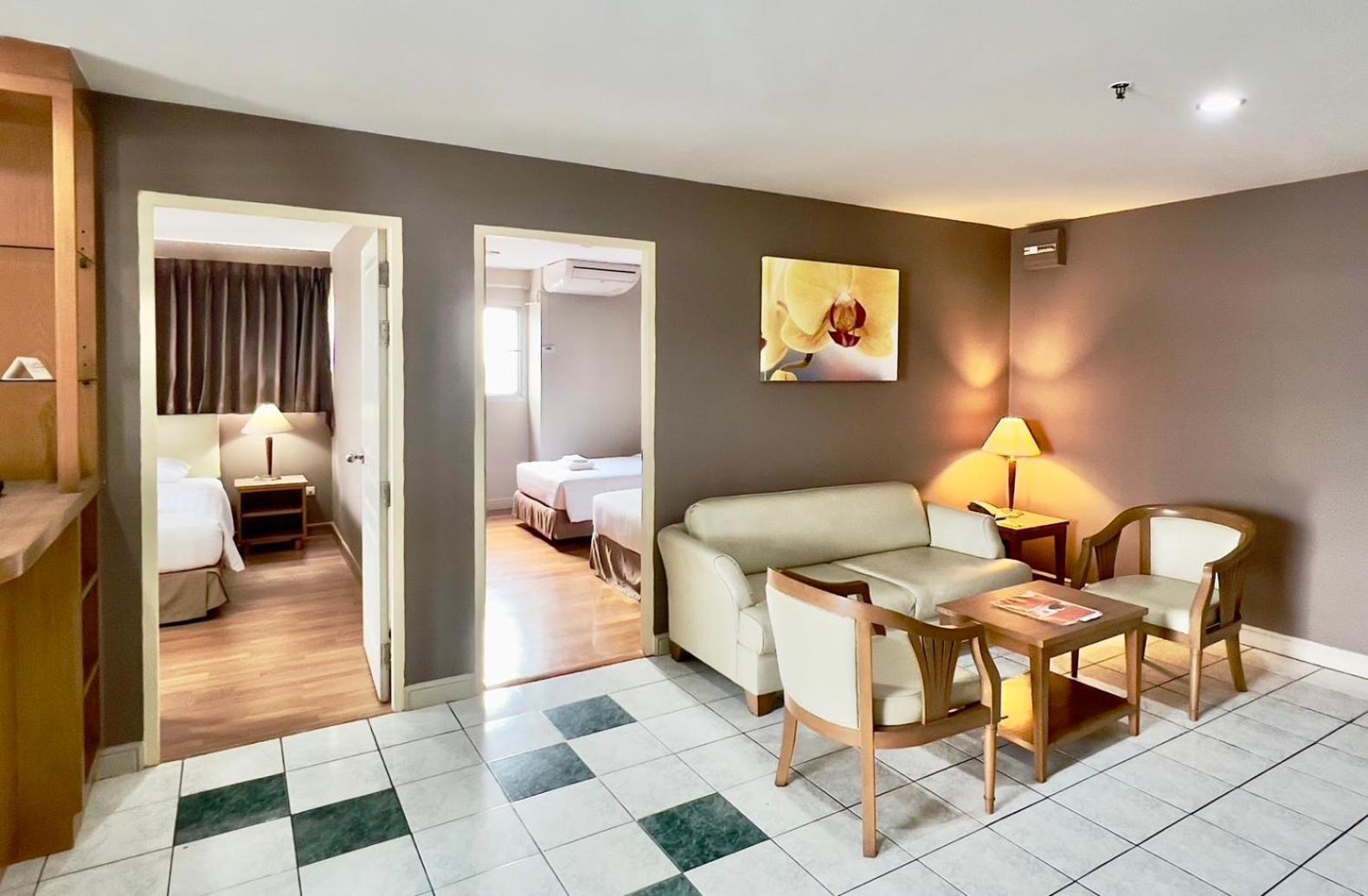 Bu Place Hotel Bangkok Bagian luar foto