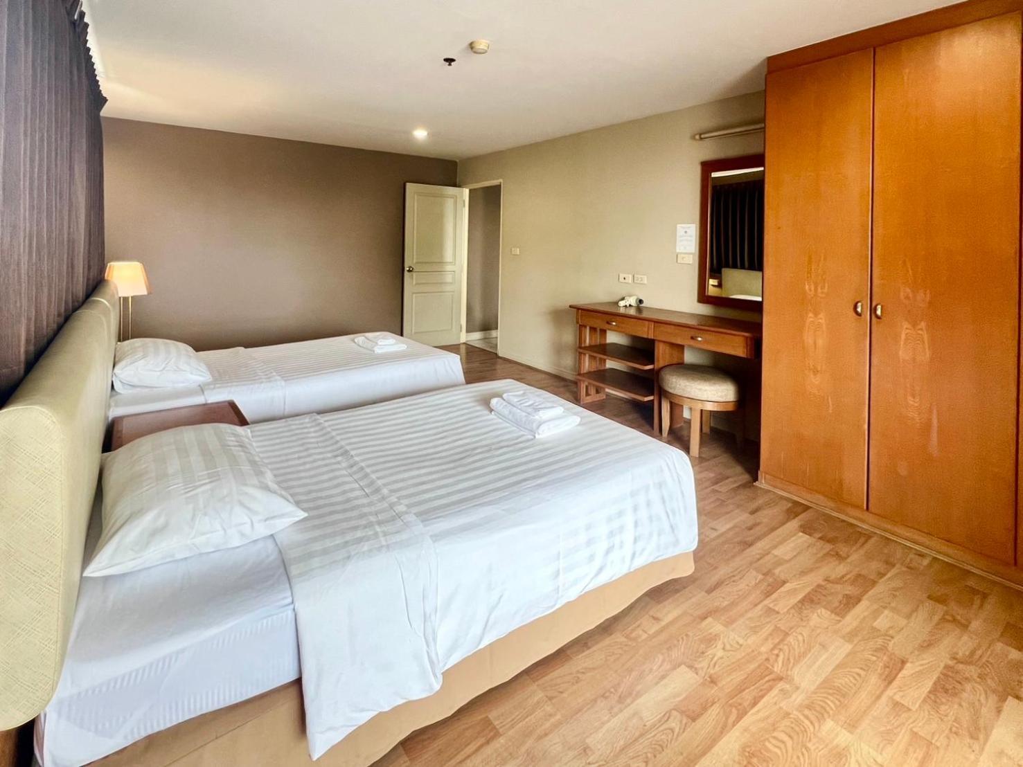 Bu Place Hotel Bangkok Bagian luar foto