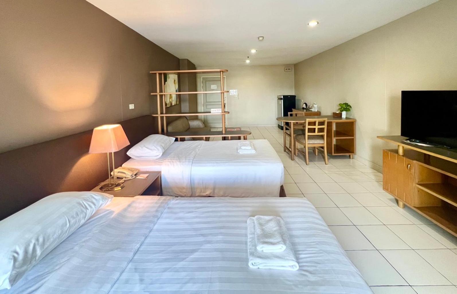 Bu Place Hotel Bangkok Bagian luar foto