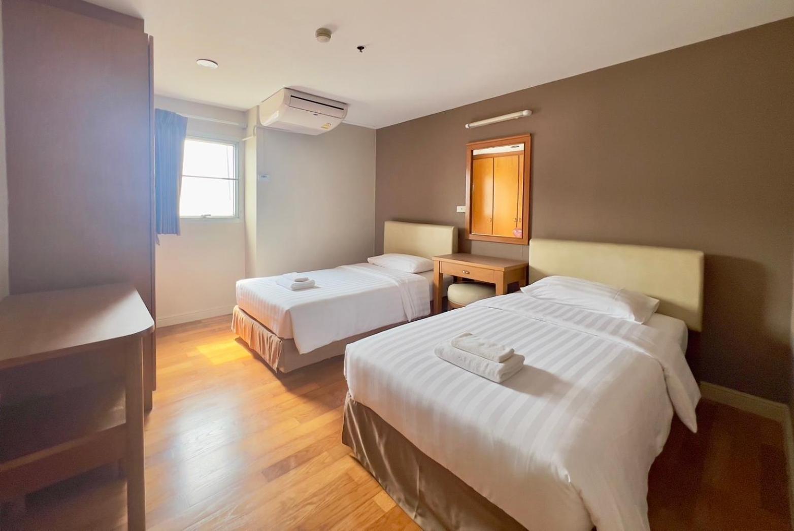 Bu Place Hotel Bangkok Bagian luar foto