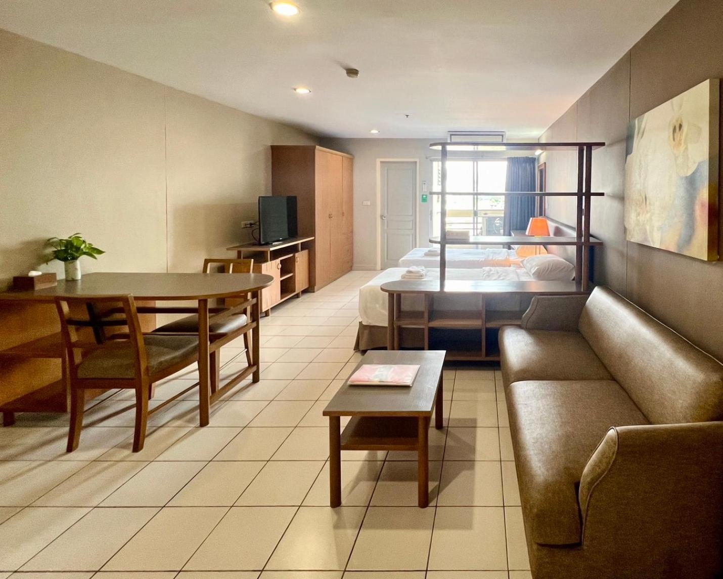Bu Place Hotel Bangkok Bagian luar foto
