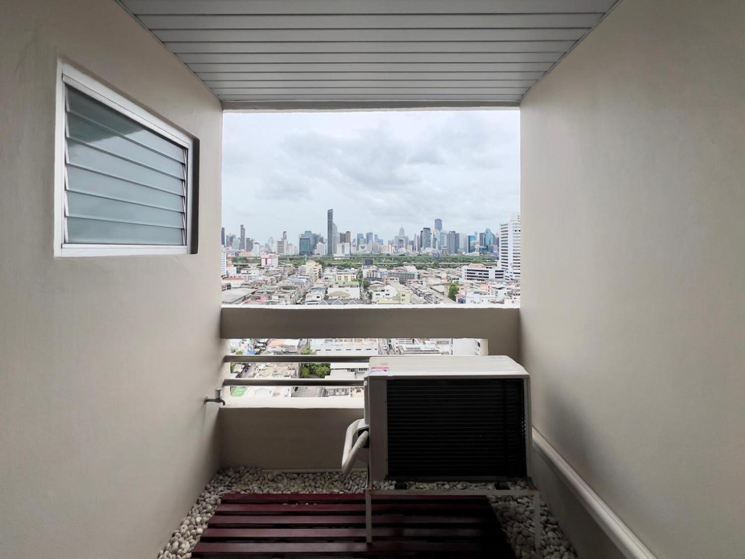 Bu Place Hotel Bangkok Bagian luar foto